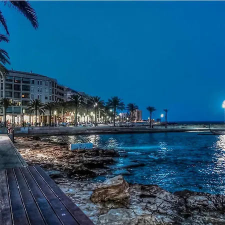 Front In With Wifi Appartement Torrevieja